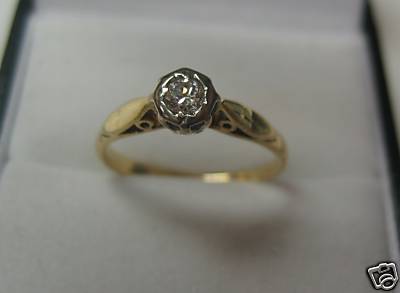 ladies 18 carat gold genuine diamond ring