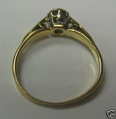 ladies 18 carat gold genuine diamond ring