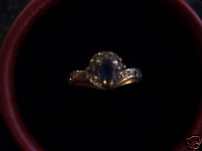 GOLD CEYLON SAPPHIRE AND DIAMOND RING